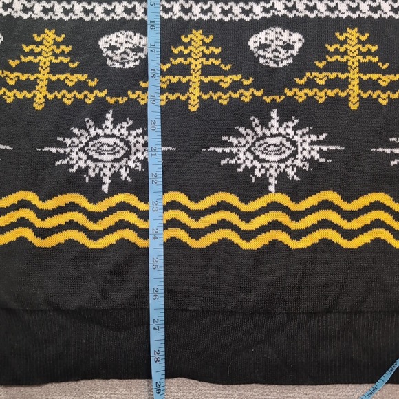 JAUL Black NWT Black White Yellow Long Sleeve Pullover Sweater Size Large Skull - Picture 7 of 10